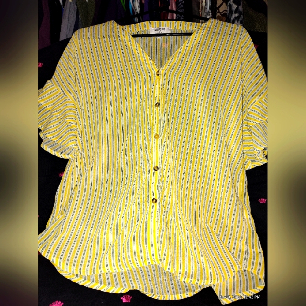 umgee Woman's Small blouse